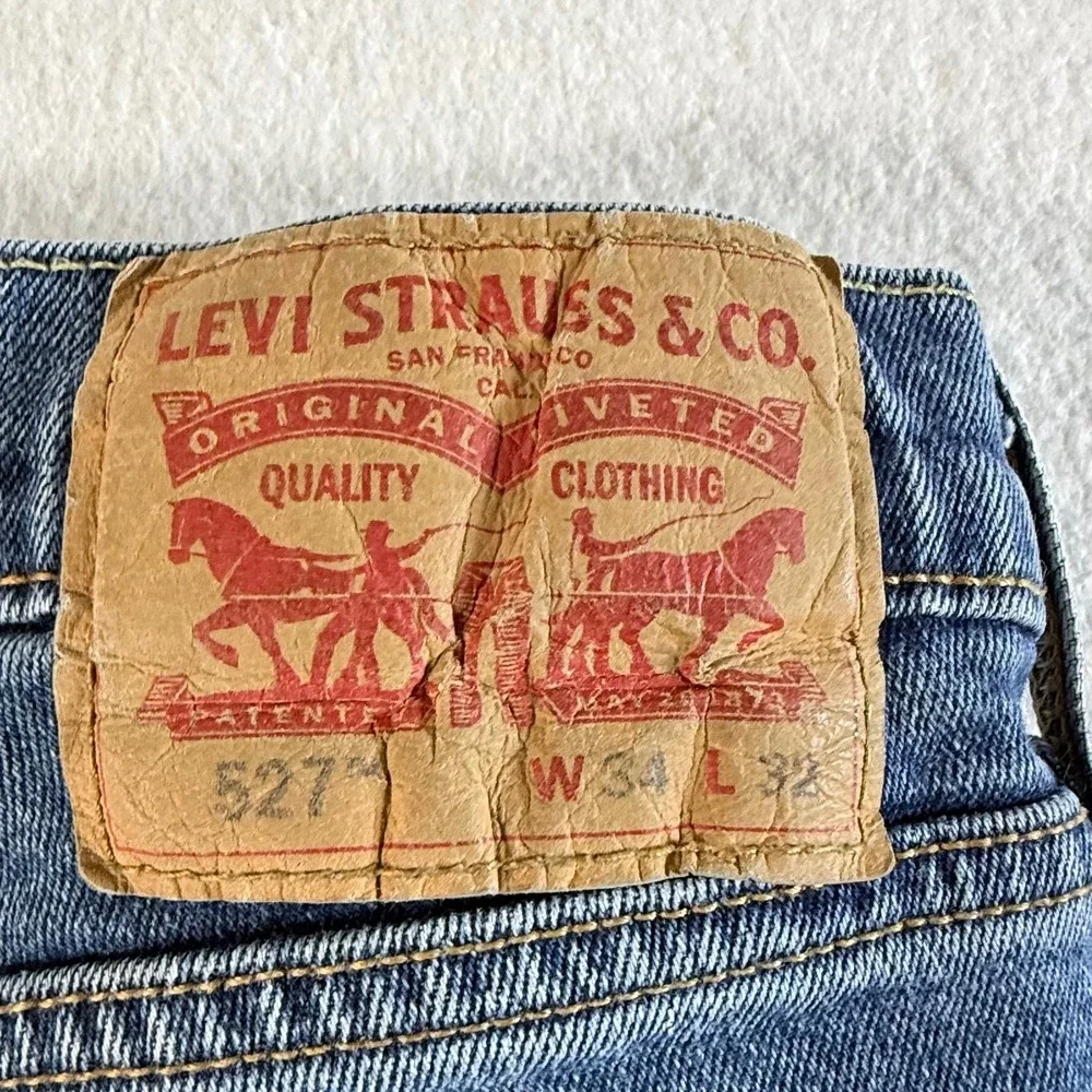 Levis levi 527